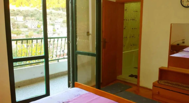 Hoxha rooms