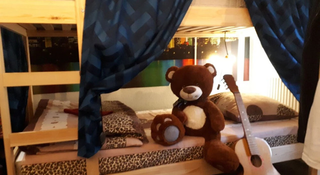 Hostel Lucky, Забронировать Хостел Отели Городского округа Екатеринбурга - Северный управленческий округ с парковкой, Парковка