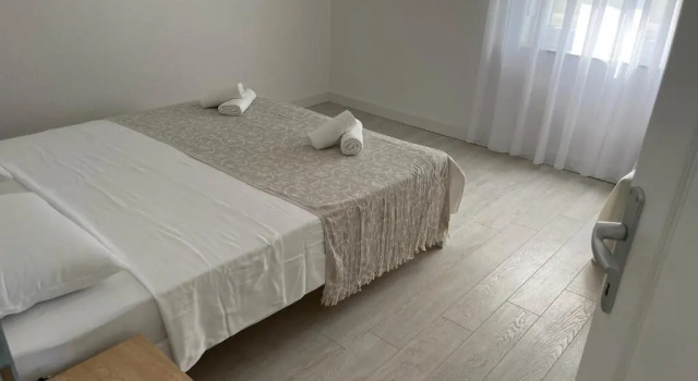 Outstanding large apartment for 6+2, Забронировать Апартаменты/квартира Апартаменты Макарска, рядом с Набережная Рива (Макарска), Апартаменты/квартира