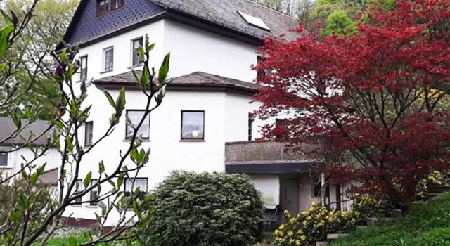 Green Corner Nürburg, Забронировать Отель Нюрбург Vulkan Eifel, рядом с Музей автоспорта ring°werk