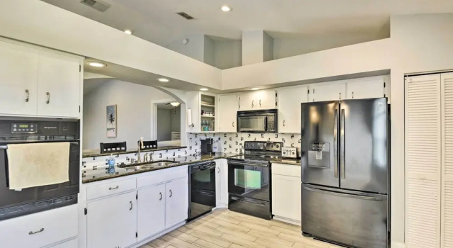 Коттедж с 3 комнатами Palm Coast Family Home w/ Private Pool & Lanai