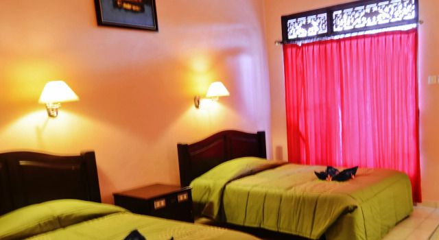 Pesona Beach Inn