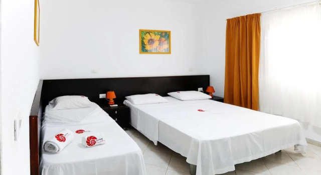 Nautilus Aparthotel, Забронировать Апарт-отель Апарт-отели Санта-Мария, рядом с Nazarene Church, Апарт-отель
