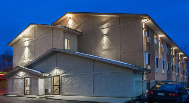 Bett im Wohnheim Super 8 by Wyndham Dubuque