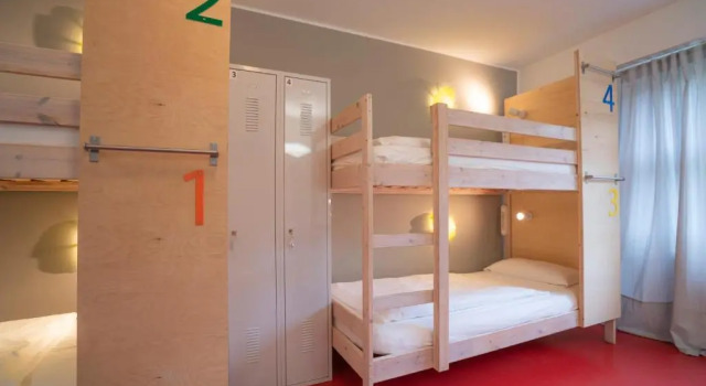 (camerata femminile) letto in camerata BIG MAMA Berlin