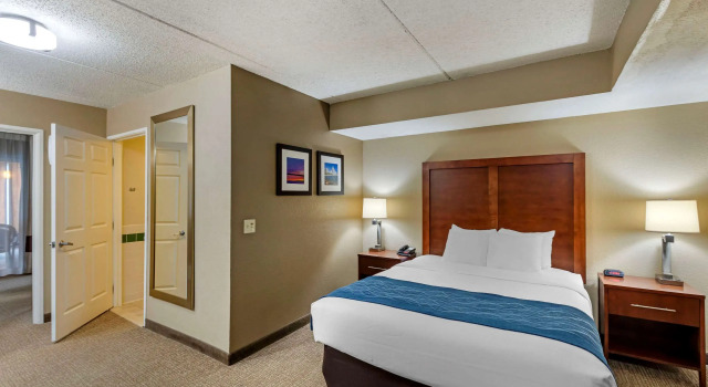 Двухместный люкс Comfort Inn & Suites Jackson - West Bend