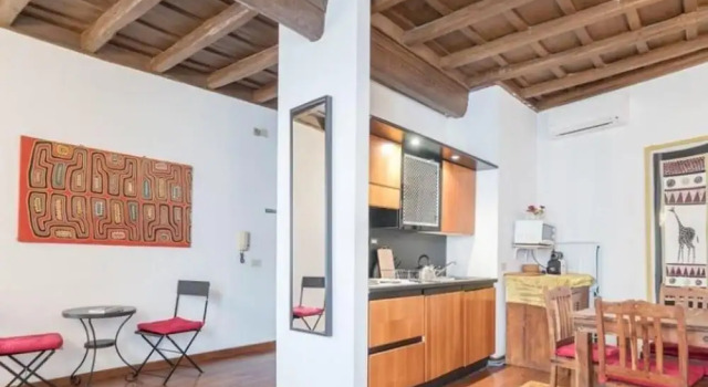 Apartment 6 People, Rome Trevi Fountain Convenient and Clean, Забронировать Апартаменты/квартира Треви Рим, рядом с Посольство США в Риме