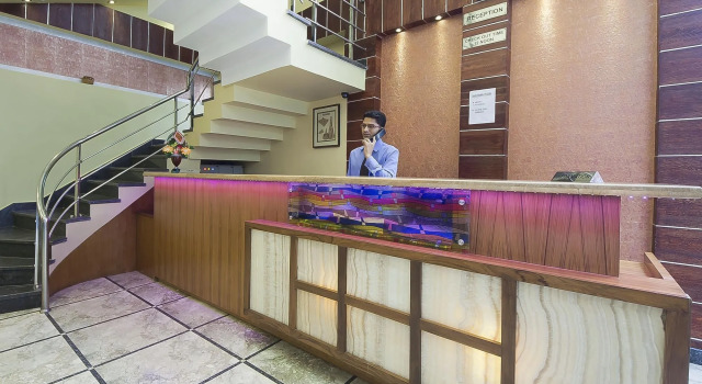 Hotel Heritage, Забронировать Отель Отели Варанаси по системе «всё включено», рядом с Kedar Ghat, Всё включено