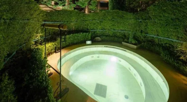 Люкс Swisstouches Resort Hotel
