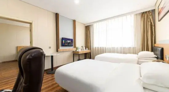 Люкс Business Tianlun Fashion Hotel (Shangqiu High-speed Railway Station)