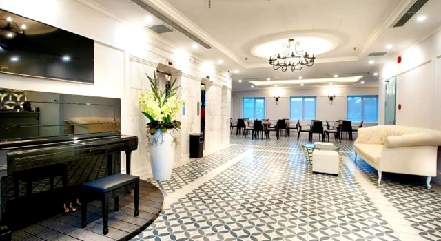 Le House Boutique Hotel - 100m to the beach, Забронировать Бутик-отель Отели Дананга муниципалитета с парковкой, Парковка