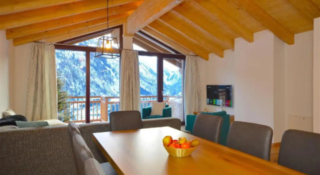 Ski-In / Ski-Out Chalet Maiskogel 13a by Alpen Apartments, Rezerwuj Apartament Hotele w Salzburg z parkingiem, Parking