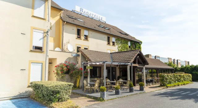 Номер Comfort Hôtel Bagatelle Paris Nord Roissy CDG