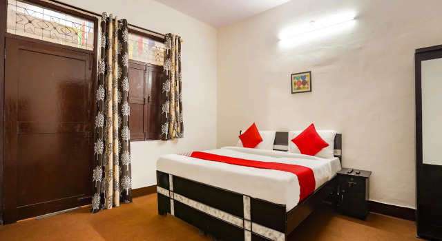 OYO Flagship 45792 Arjun Guest house, Забронировать Гостевой дом Отели Нью-Дели с завтраком, Завтраки