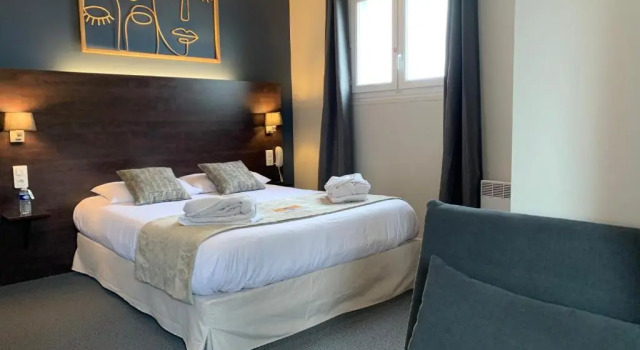 Семейный номер Standard Logis hôtel Aux Berges de lAveyron