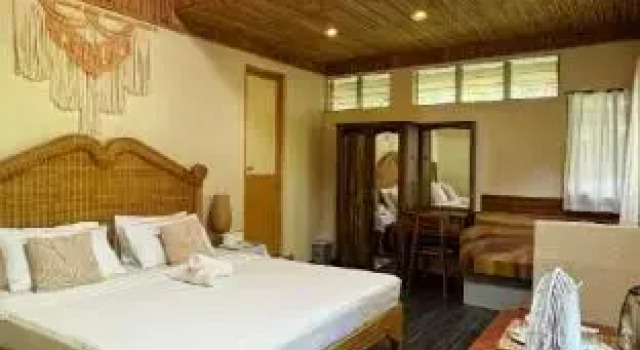 Tahanan Resort & Sunset Beach Club, Varaa Lomakeskus San Juan Siquijor Island