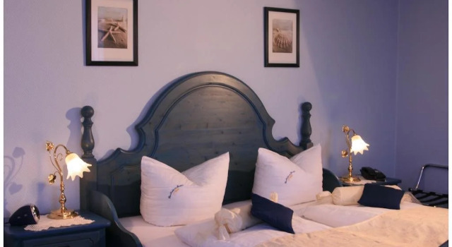 Die Krabbe von Greetsiel, Reservar Hotel Krummhoern Cuxhaven