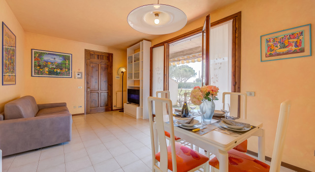 Cinzia Apartment Front Beach
