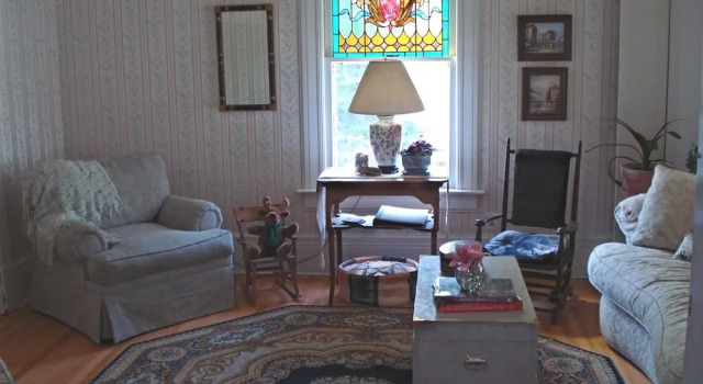 Estabrook House, Book Hotel St. Johnsbury Vermont