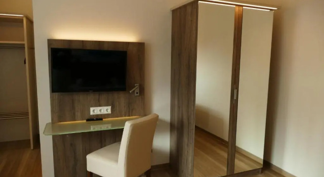 Meyns Apartments & Hotel, Забронировать Апартаменты/квартира Зольтау Люнебургская пустошь, рядом с Вокзал Зольтау
