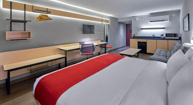 City Express by Marriott Mérida, Забронировать Отель Отели Мерида 3 звезды, 3*