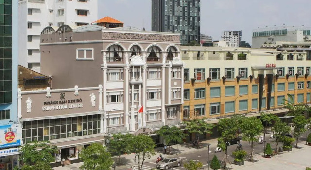 Royal Saigon Hotel, Забронировать Отель Отели Хошимина с бассейном, рядом с Торговый центр Tax, Бассейн