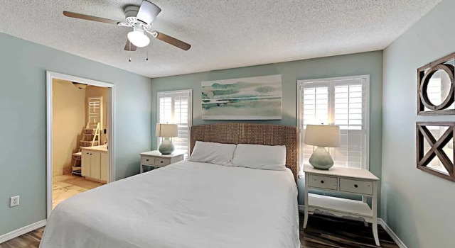 Emerald Port Of Call by Southern Vacation Rentals, Rezerwuj Hotel Hotele w Emerald Coast z parkingiem, Parking