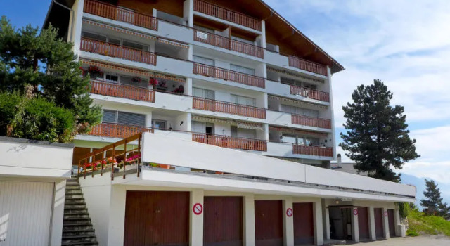 Les Pins Crans-montana, Varaa Hotelli Montana 