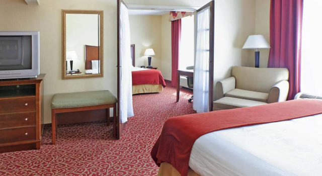 Holiday Inn Express & Suites Little Rock-West by IHG