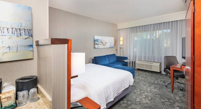 Номер Standard Courtyard by Marriott Santa Ana Orange County