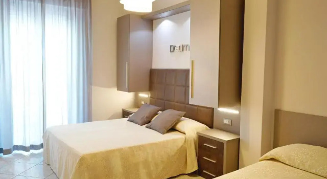 Трёхместный номер Standard с балконом Hotel Villa Fernanda