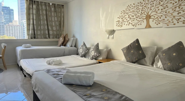 Люкс Comfort с видом на сад Paxsafe Sydney Hyde Park Private Apartments - Roof Top Retreat & Pool