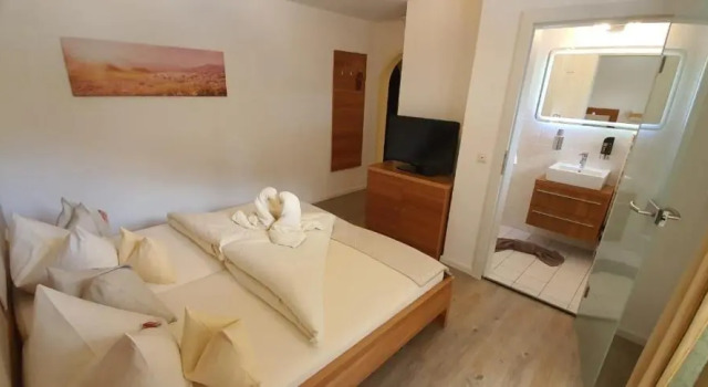 Номер Comfort Hotel-Garni Drachenburg