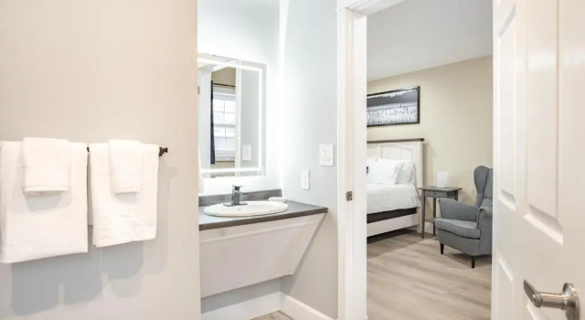Двухместный номер Standard Riverside Inn