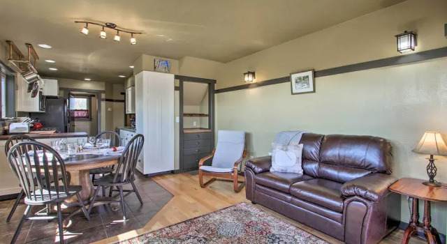 Pet-friendly Choteau Townhouse With Gas Grill!, Rezerwuj Apartament Choteau Montana