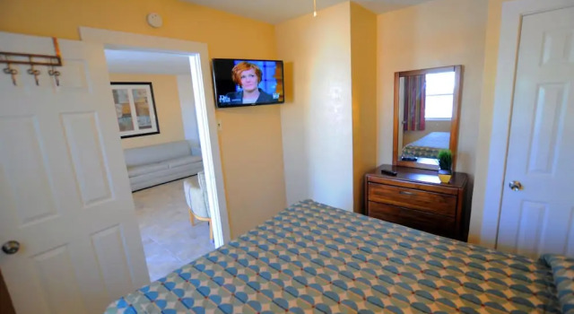 Полулюкс с балконом Nantucket Inn & Suites