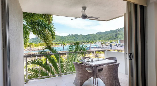 Апартаменты c 1 комнатой с балконом и с видом на океан Grand Mercure Apartments Magnetic Island