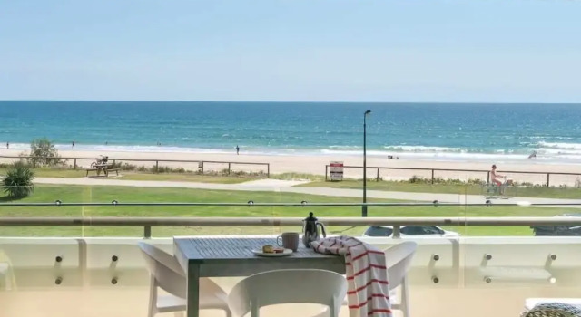 Номер Standard с 2 комнатами с видом на океан Sandrift Beachfront Apartments