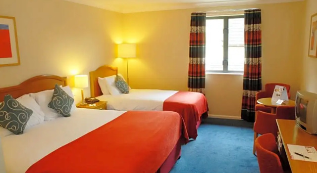Номер Standard Oxford Witney Hotel