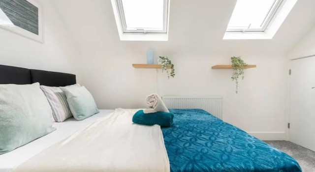 Коттедж с балконом Modern Apartment, Castle View Rochester, England