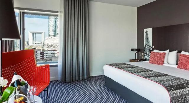 Полулюкс Level с панорамным видом Meliá Paris La Défense