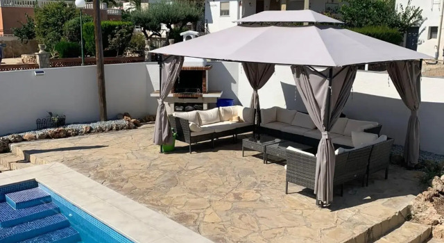 Villa Stefaní, Book Villa Hoteller i Alcanar med parkering, Parkering