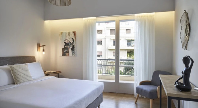 Chic n Bright 3 Bd Apt with Hilton View