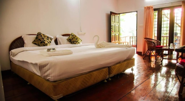 Номер Deluxe Backwater Retreat Kumarakom