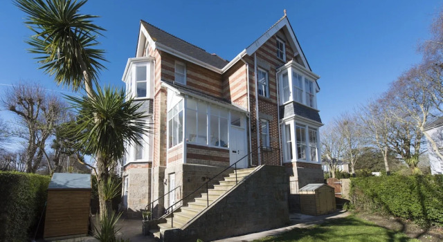 Holbein House B&B, Varaa Bed and Breakfast Penzance Cornwall