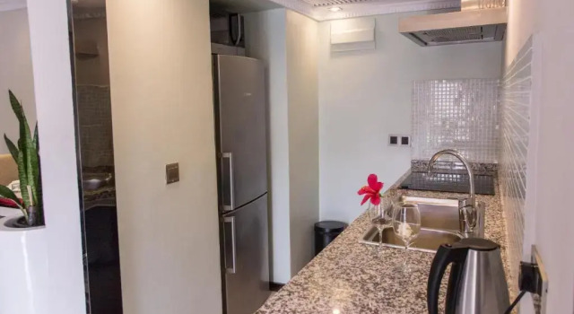 Апартаменты с видом на бассейн Red Mango Hotel and Apartments