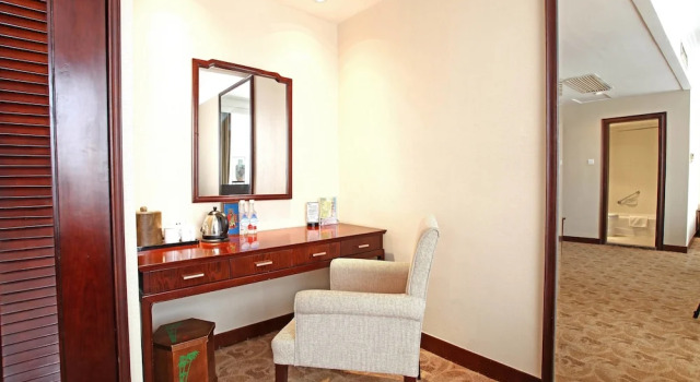 Семейный номер Standard Bell Tower Hotel Xian