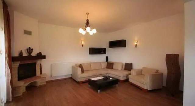 PartyHouse, Забронировать Апартаменты/квартира Апартаменты Рымнику-Вылча, Апартаменты/квартира