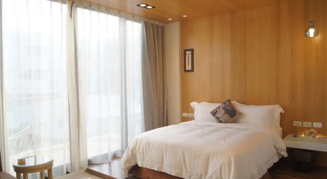Двухместный номер Deluxe с балконом и с видом на море 野居海景渡假民宿Simple Life Home Stay