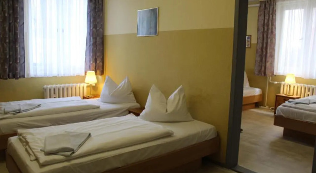 Четырёхместный номер Standard Pension Schwalbenweg